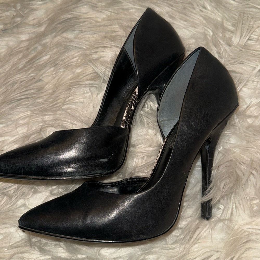 Steve Madden pumps